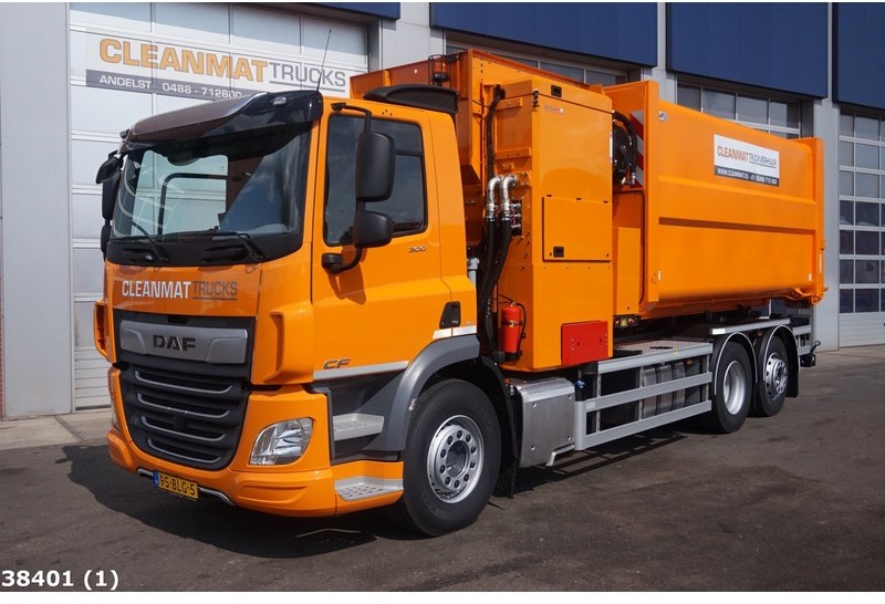 DAF FAN CF 300 Zijlader - Szemetesautó: 2 kép. DAF FAN CF 300 Zijlader - Szemetesautó: 2 kép.