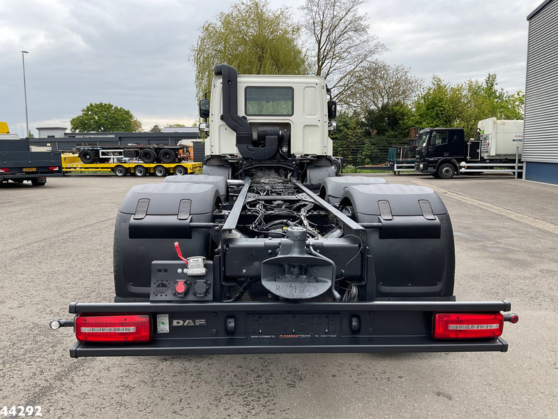 DAF FAN CF 450 Euro 6 Chassis Cabine - Alvaz teherautó: 3 kép. DAF FAN CF 450 Euro 6 Chassis Cabine - Alvaz teherautó: 3 kép.