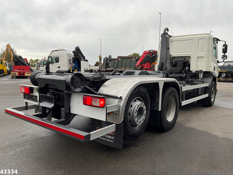 DAF FAN CF 450 Euro 6 ZF Intarder VDL 21 Ton haakarmsysteem - Horgos rakodó teherautó: 5 kép. DAF FAN CF 450 Euro 6 ZF Intarder VDL 21 Ton haakarmsysteem - Horgos rakodó teherautó: 5 kép.