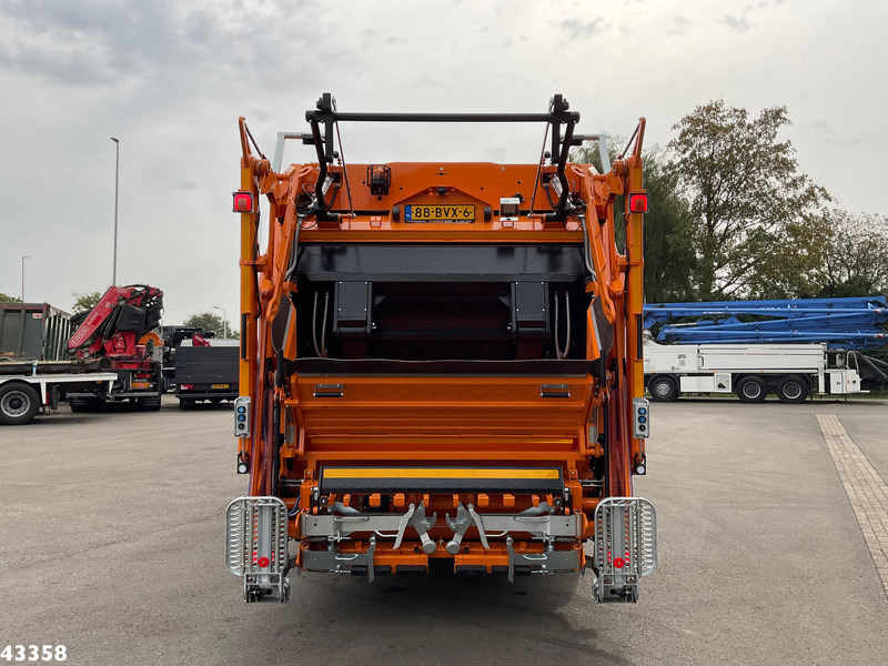 DAF FAN XD 340 Geesink 22m³ Welvaarts weighing system - Szemetesautó: 3 kép. DAF FAN XD 340 Geesink 22m³ Welvaarts weighing system - Szemetesautó: 3 kép.