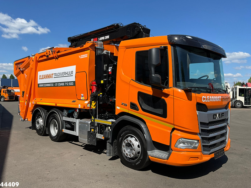 DAF FAN XD 340 Hiab 23 Tonmeter laadkraan - Szemetesautó: 4 kép. DAF FAN XD 340 Hiab 23 Tonmeter laadkraan - Szemetesautó: 4 kép.