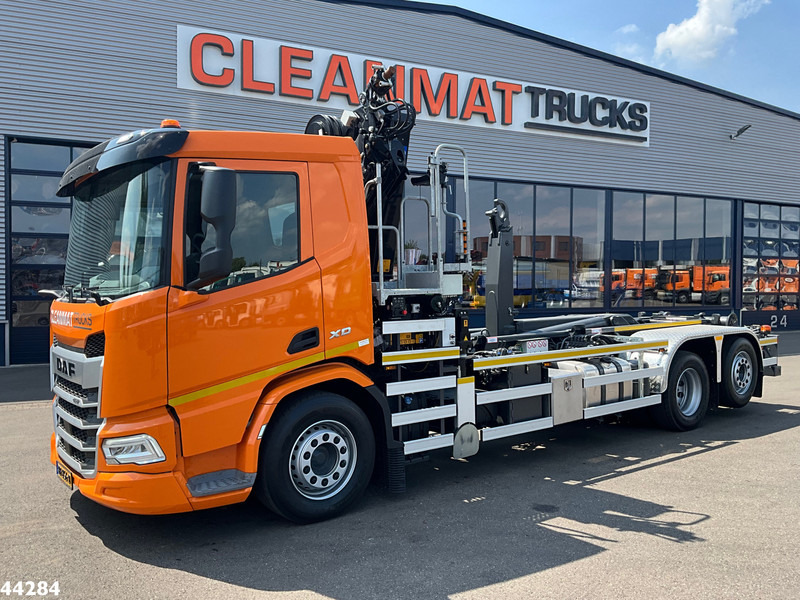 DAF FAN XD 450 Euro 6 HMF 23 Tonmeter laadkraan - Horgos rakodó teherautó, Darus autó: 2 kép. DAF FAN XD 450 Euro 6 HMF 23 Tonmeter laadkraan - Horgos rakodó teherautó, Darus autó: 2 kép.