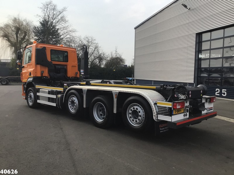 DAF FAQ CF 430 VDL 30 Ton haakarmsysteem - Horgos rakodó teherautó: 2 kép. DAF FAQ CF 430 VDL 30 Ton haakarmsysteem - Horgos rakodó teherautó: 2 kép.