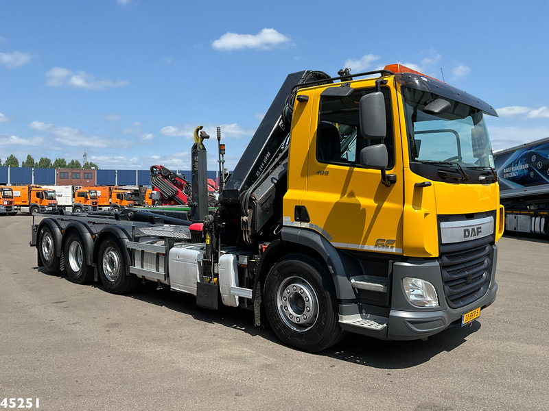 DAF FAQ СF 400 8x2 Euro 6 Hiab 24 Tonmeter laadkraan Just 147.273 km! - Horgos rakodó teherautó, Darus autó: 3 kép. DAF FAQ СF 400 8x2 Euro 6 Hiab 24 Tonmeter laadkraan Just 147.273 km! - Horgos rakodó teherautó, Darus autó: 3 kép.