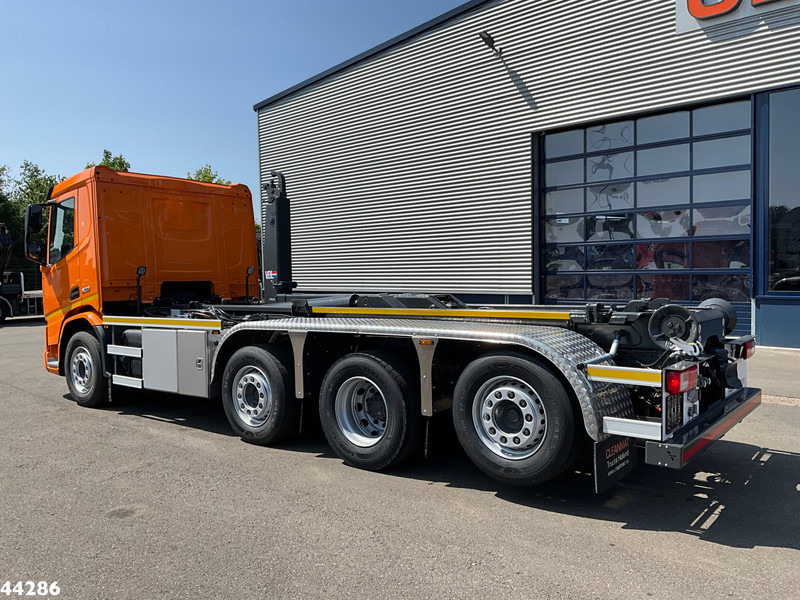 DAF FAQ XD 450 VDL 30 Ton haakarmsysteem - Horgos rakodó teherautó: 4 kép. DAF FAQ XD 450 VDL 30 Ton haakarmsysteem - Horgos rakodó teherautó: 4 kép.