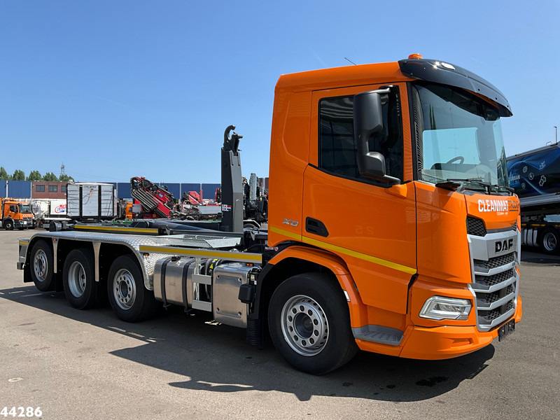 DAF FAQ XD 450 VDL 30 Ton haakarmsysteem - Horgos rakodó teherautó: 3 kép. DAF FAQ XD 450 VDL 30 Ton haakarmsysteem - Horgos rakodó teherautó: 3 kép.
