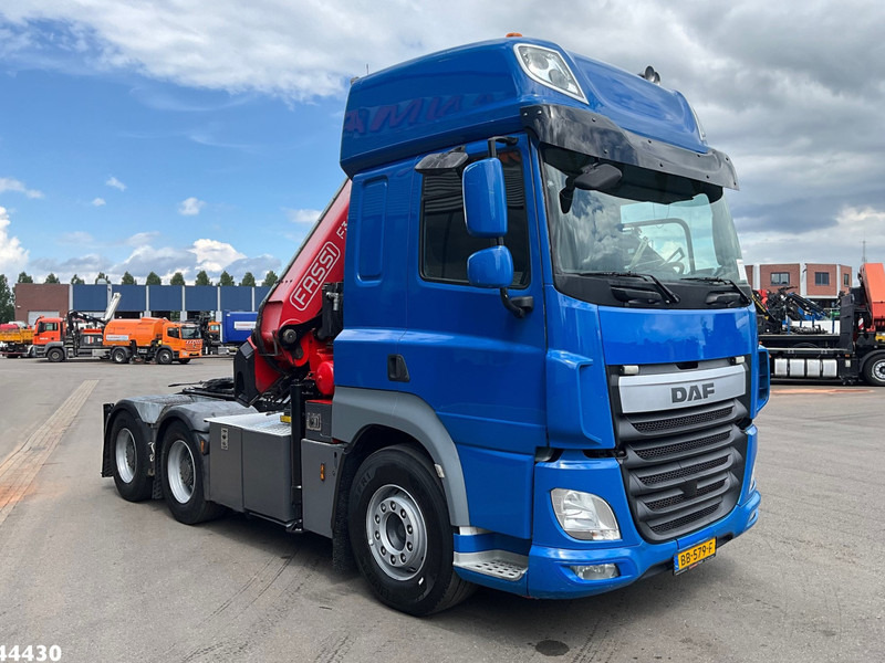 DAF FAT 85.510 6x4 Euro 6 Retarder Fassi 36 Tonmeter laadkraan - Darus autó: 3 kép. DAF FAT 85.510 6x4 Euro 6 Retarder Fassi 36 Tonmeter laadkraan - Darus autó: 3 kép.