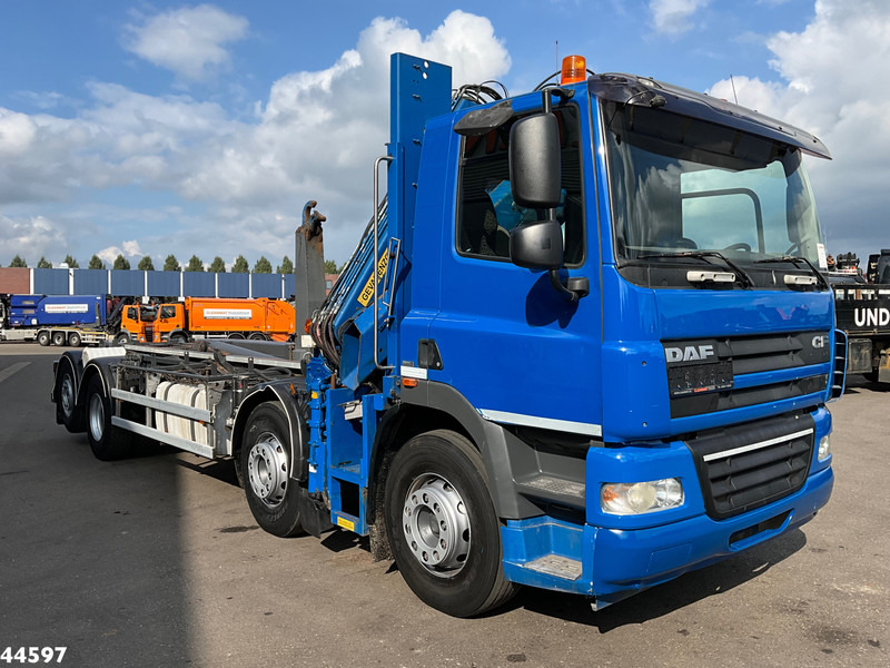 DAF FAX 85 CF 360 8x2 Euro 5 Hiab 16 Tonmeter laadkraan - Horgos rakodó teherautó, Darus autó: 3 kép. DAF FAX 85 CF 360 8x2 Euro 5 Hiab 16 Tonmeter laadkraan - Horgos rakodó teherautó, Darus autó: 3 kép.