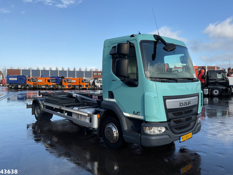 DAF LF 180 Euro 6 14 Ton haakarmsysteem Just 117.371 km! - Horgos rakodó teherautó: 5 kép. DAF LF 180 Euro 6 14 Ton haakarmsysteem Just 117.371 km! - Horgos rakodó teherautó: 5 kép.