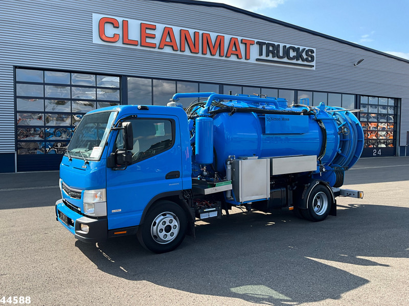 FUSO Canter 9C18 Euro 6 Simon Moos 6m³ Combi kolkenzuiger - Szippantós autó: 2 kép. FUSO Canter 9C18 Euro 6 Simon Moos 6m³ Combi kolkenzuiger - Szippantós autó: 2 kép.