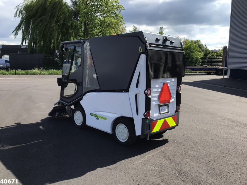 Green machine GM500H2 Hydrogen Waterstof Sweeper - Utcaseprő gép: 3 kép. Green machine GM500H2 Hydrogen Waterstof Sweeper - Utcaseprő gép: 3 kép.