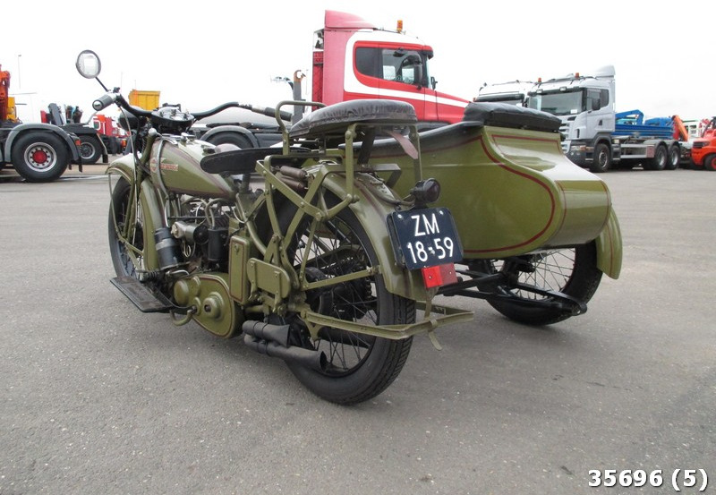 Harley-Davidson D 750 zijspan combinatie - Motorkerékpár: 5 kép. Harley-Davidson D 750 zijspan combinatie - Motorkerékpár: 5 kép.