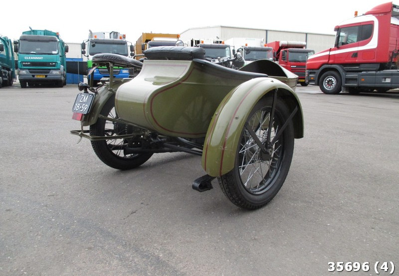 Harley-Davidson D 750 zijspan combinatie - Motorkerékpár: 4 kép. Harley-Davidson D 750 zijspan combinatie - Motorkerékpár: 4 kép.