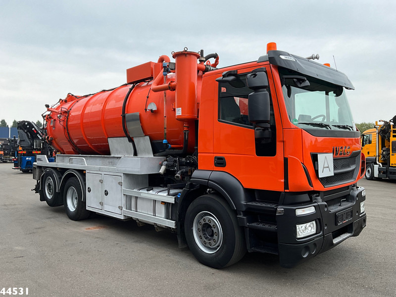 Iveco AD260SY/PS Euro 6 Kroll 13m³ Saug/Spul aufbau - Szippantós autó: 4 kép. Iveco AD260SY/PS Euro 6 Kroll 13m³ Saug/Spul aufbau - Szippantós autó: 4 kép.