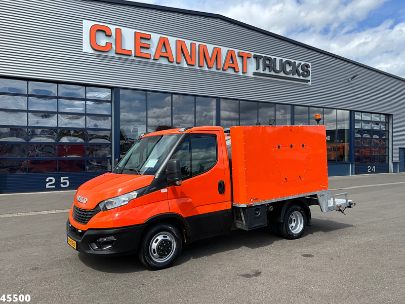 Iveco Daily 35C14 Euro 6 ROM Toilet servicewagen - Szippantós autó: 2 kép. Iveco Daily 35C14 Euro 6 ROM Toilet servicewagen - Szippantós autó: 2 kép.