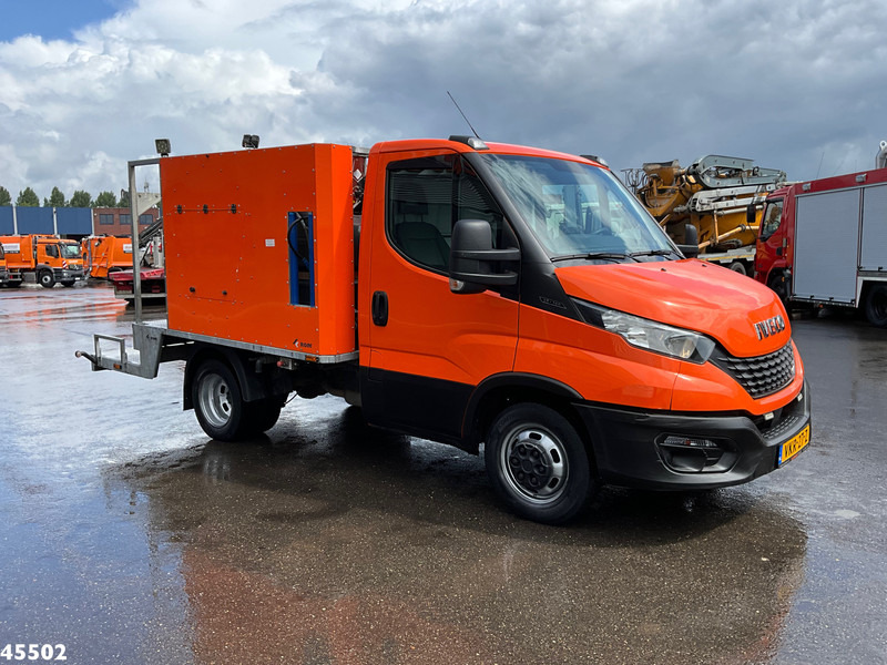 Iveco Daily 35C14 Euro 6 ROM Toilet servicewagen - Szippantós autó: 3 kép. Iveco Daily 35C14 Euro 6 ROM Toilet servicewagen - Szippantós autó: 3 kép.