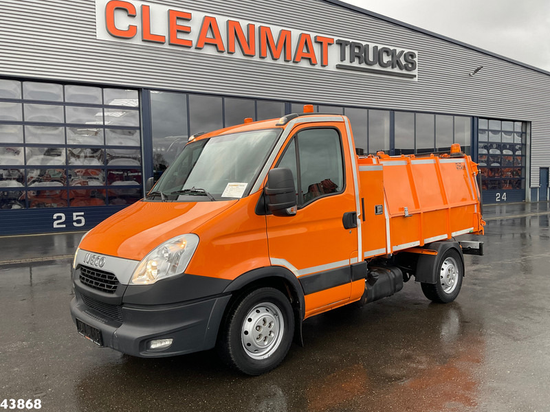 Iveco Daily 35S12 ITM 3,5 m³ veegvuilopbouw - Szemetesautó: 2 kép. Iveco Daily 35S12 ITM 3,5 m³ veegvuilopbouw - Szemetesautó: 2 kép.