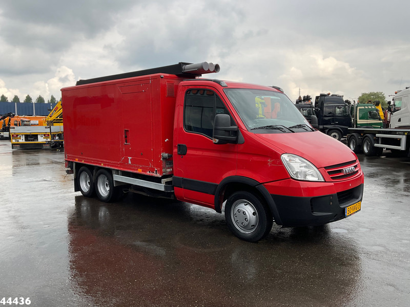 Iveco Daily 40C18 + Veldhuizen oplegger ROM Hogedrukinstallatie - Szippantós autó: 3 kép. Iveco Daily 40C18 + Veldhuizen oplegger ROM Hogedrukinstallatie - Szippantós autó: 3 kép.