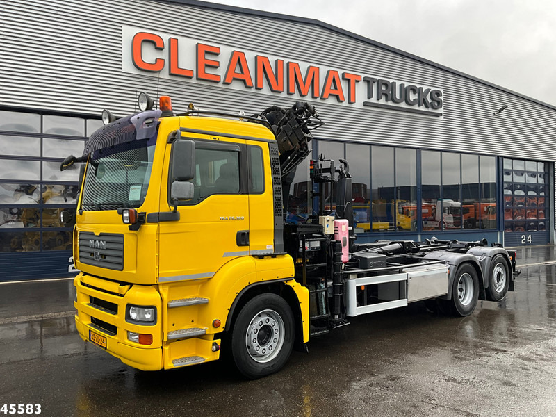 MAN TGA 26.360 Hiab 16 Tonmeter laadkraan - Horgos rakodó teherautó, Darus autó: 2 kép. MAN TGA 26.360 Hiab 16 Tonmeter laadkraan - Horgos rakodó teherautó, Darus autó: 2 kép.