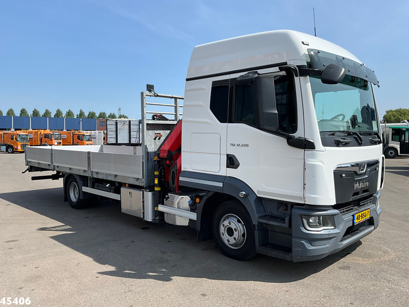 MAN TGL 12.220 Euro 6 Palfinger 11 Tonmeter laadkraan Just 54.870 km! - Darus autó: 5 kép. MAN TGL 12.220 Euro 6 Palfinger 11 Tonmeter laadkraan Just 54.870 km! - Darus autó: 5 kép.