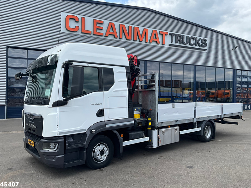MAN TGL 12.220 Euro 6 Palfinger 11 Tonmeter laadkraan Just 60.518 km! - Darus autó: 2 kép. MAN TGL 12.220 Euro 6 Palfinger 11 Tonmeter laadkraan Just 60.518 km! - Darus autó: 2 kép.