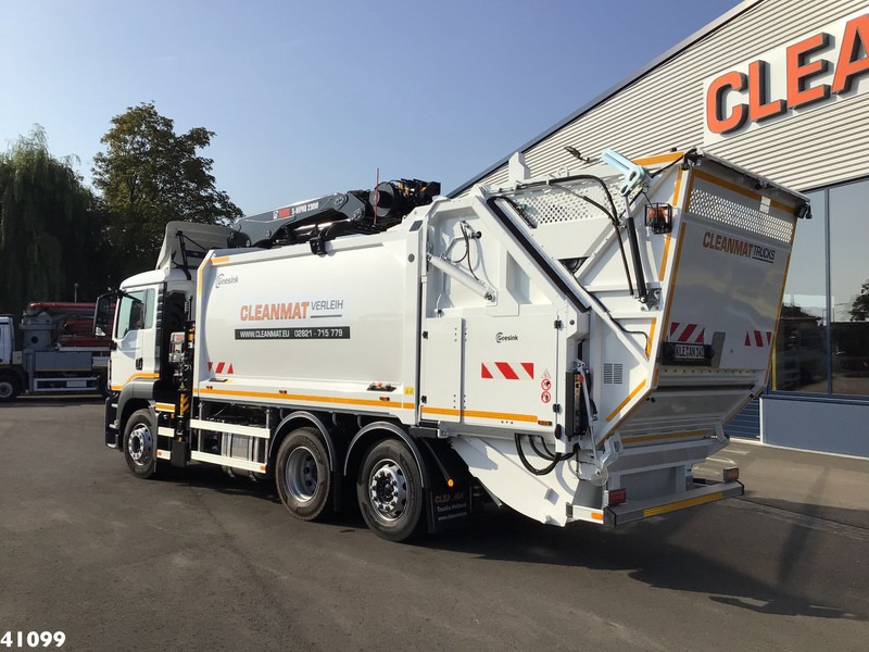 MAN TGS 26.360 Hiab 23 ton/meter laadkraan - Szemetesautó: 2 kép. MAN TGS 26.360 Hiab 23 ton/meter laadkraan - Szemetesautó: 2 kép.