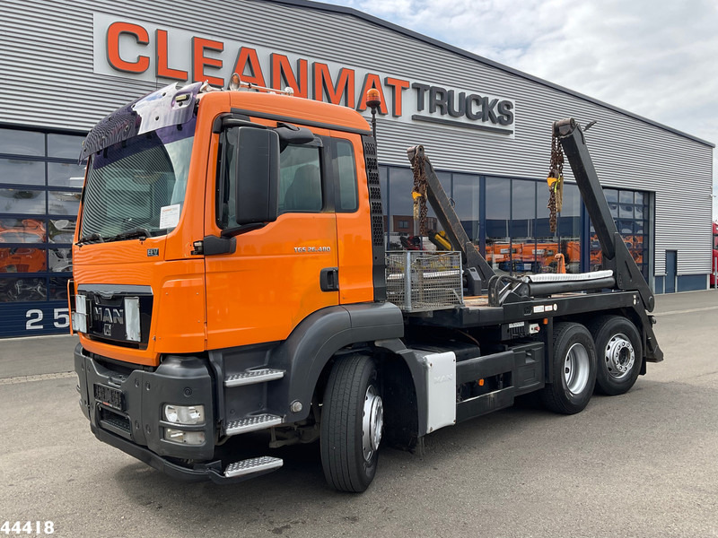 MAN TGS 26.480 Euro 5 VDL 18 Ton portaalarmsysteem - Konténerszállító: 1 kép. MAN TGS 26.480 Euro 5 VDL 18 Ton portaalarmsysteem - Konténerszállító: 1 kép.