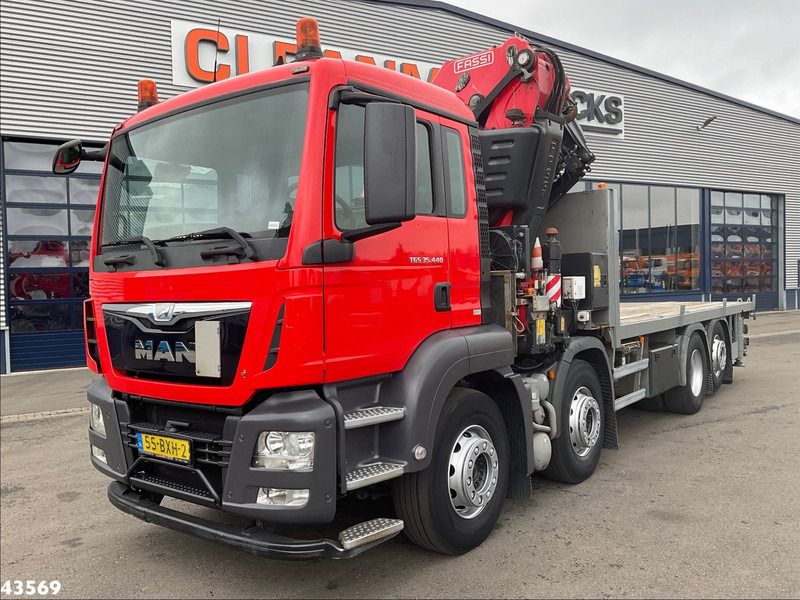 MAN TGS 35.440 Euro 6 Fassi 66 Tonmeter laadkraan - Darus autó: 2 kép. MAN TGS 35.440 Euro 6 Fassi 66 Tonmeter laadkraan - Darus autó: 2 kép.