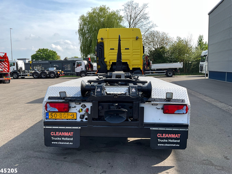 MAN TGX 35.440 Euro 6 8x4 26 Ton haakarmsysteem - Horgos rakodó teherautó: 4 kép. MAN TGX 35.440 Euro 6 8x4 26 Ton haakarmsysteem - Horgos rakodó teherautó: 4 kép.