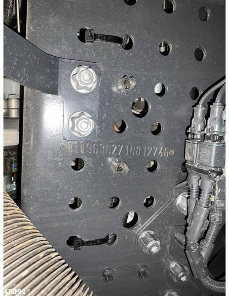 Szemetesautó Mercedes-Benz Actros 2533 Euro 6 Zoeller 22m³: 19 kép. Szemetesautó Mercedes-Benz Actros 2533 Euro 6 Zoeller 22m³: 19 kép.