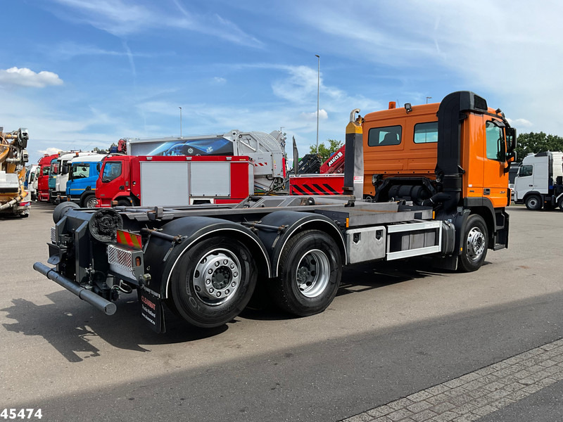 Mercedes-Benz Actros 2541 6x2 VDL 20 Ton haakarmsysteem - Horgos rakodó teherautó: 4 kép. Mercedes-Benz Actros 2541 6x2 VDL 20 Ton haakarmsysteem - Horgos rakodó teherautó: 4 kép.