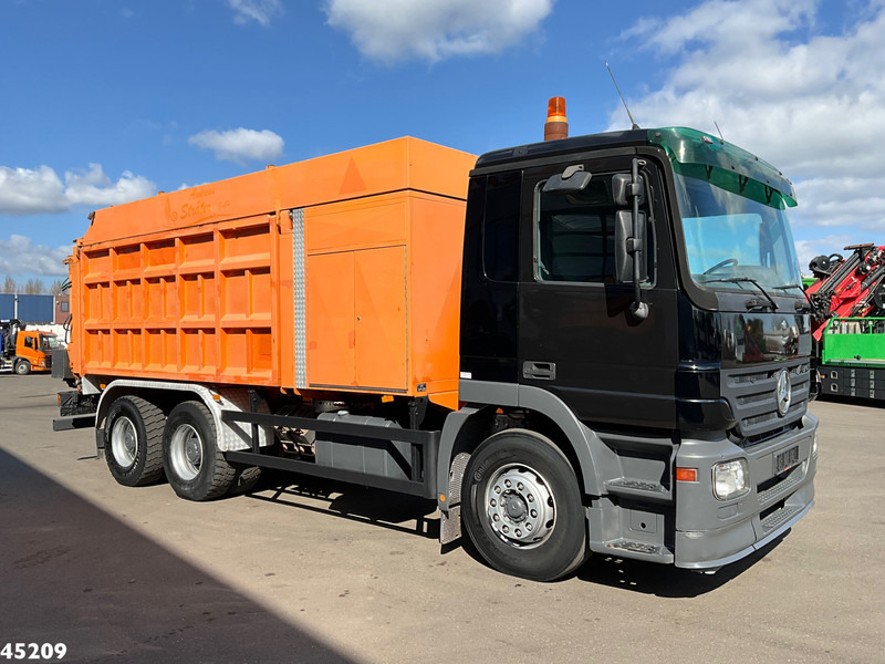 Mercedes-Benz Actros 3336 6x4 RSP Saugbagger 7m³ - Szippantós autó: 3 kép. Mercedes-Benz Actros 3336 6x4 RSP Saugbagger 7m³ - Szippantós autó: 3 kép.