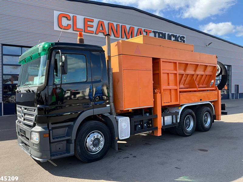 Mercedes-Benz Actros 3336 6x4 RSP Saugbagger 7m³ - Szippantós autó: 2 kép. Mercedes-Benz Actros 3336 6x4 RSP Saugbagger 7m³ - Szippantós autó: 2 kép.