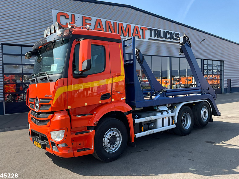 Mercedes-Benz Antos 2542 6x2 Euro 6 Hyva 18 portaalarmsysteem - Konténerszállító: 2 kép. Mercedes-Benz Antos 2542 6x2 Euro 6 Hyva 18 portaalarmsysteem - Konténerszállító: 2 kép.