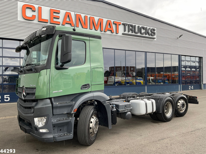 Mercedes-Benz Antos 2545 Euro 6 Chassis Cabine - Alvaz teherautó: 1 kép. Mercedes-Benz Antos 2545 Euro 6 Chassis Cabine - Alvaz teherautó: 1 kép.