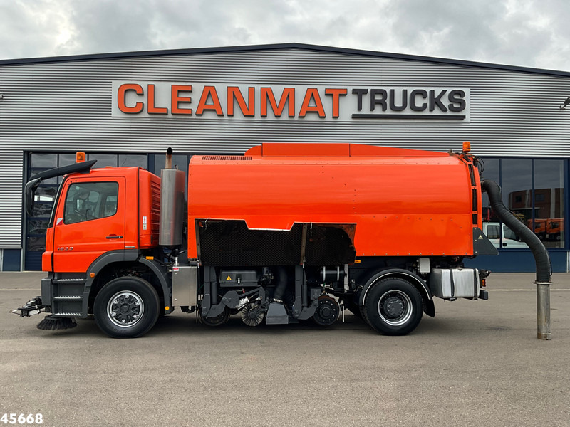 Mercedes-Benz Axor 1833 4x4 Schörling SORF Schienenreinigungs/Railway sweeper Just 38.680 Km! - Utcaseprő gép: 1 kép. Mercedes-Benz Axor 1833 4x4 Schörling SORF Schienenreinigungs/Railway sweeper Just 38.680 Km! - Utcaseprő gép: 1 kép.