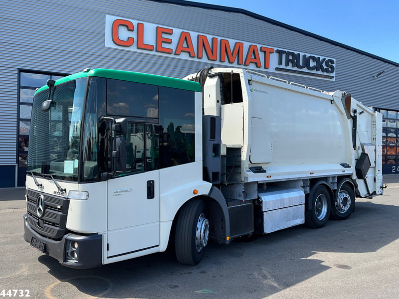 Mercedes-Benz Econic 2630 Euro 6 CNG Norba MF 300 18m³ 2 compartimenten just 137.620 km! - Szemetesautó: 2 kép. Mercedes-Benz Econic 2630 Euro 6 CNG Norba MF 300 18m³ 2 compartimenten just 137.620 km! - Szemetesautó: 2 kép.