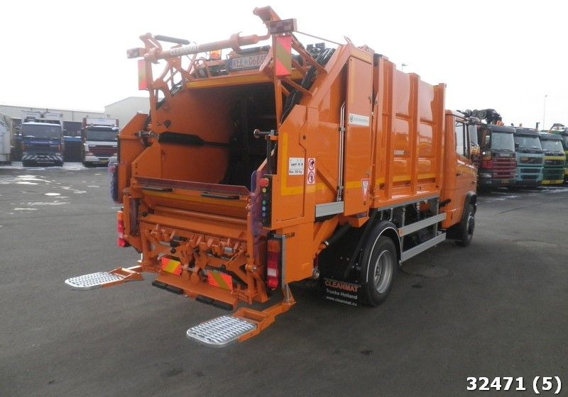 Mercedes-Benz Vario 816 D Euro 5 - Szemetesautó: 4 kép. Mercedes-Benz Vario 816 D Euro 5 - Szemetesautó: 4 kép.