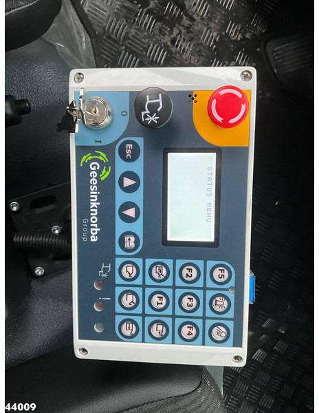 Szemetesautó Mitsubishi Canter 9C18 Zoeller 7m³: 10 kép.