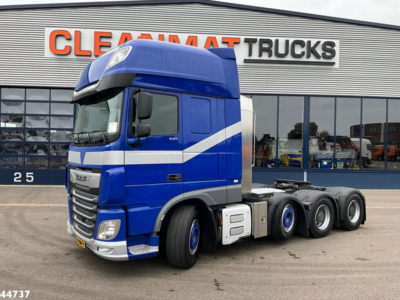 DAF FTM XF 530 8x4 Euro 6 ZF Intarder - Nyergesvontató: 1 kép. DAF FTM XF 530 8x4 Euro 6 ZF Intarder - Nyergesvontató: 1 kép.