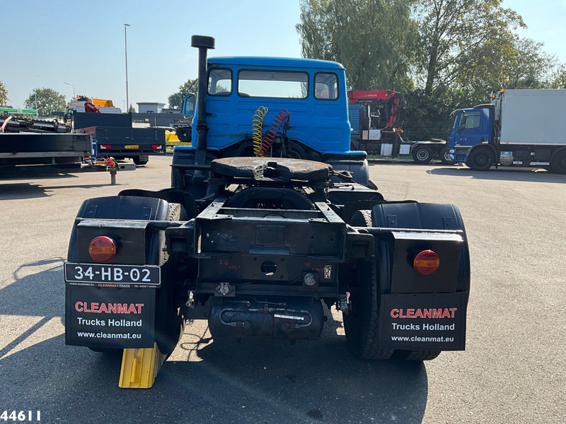Ford DA 2817 - Nyergesvontató: 5 kép. Ford DA 2817 - Nyergesvontató: 5 kép.
