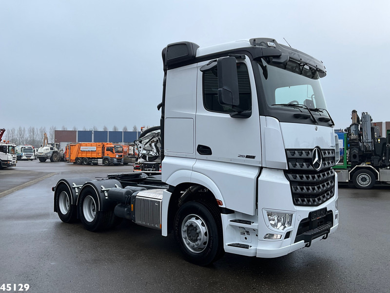 Mercedes-Benz Arocs 2663 6x4 Euro 6 Trekker with PTO NEW AND UNUSED! - Nyergesvontató: 3 kép. Mercedes-Benz Arocs 2663 6x4 Euro 6 Trekker with PTO NEW AND UNUSED! - Nyergesvontató: 3 kép.