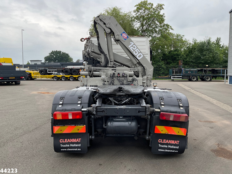 Volvo FM 340 HMF 12 Tonmeter laadkraan - Nyergesvontató: 3 kép. Volvo FM 340 HMF 12 Tonmeter laadkraan - Nyergesvontató: 3 kép.