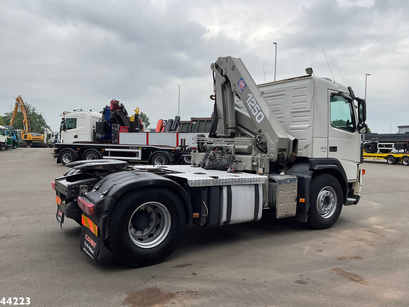 Volvo FM 340 HMF 12 Tonmeter laadkraan - Nyergesvontató: 4 kép. Volvo FM 340 HMF 12 Tonmeter laadkraan - Nyergesvontató: 4 kép.