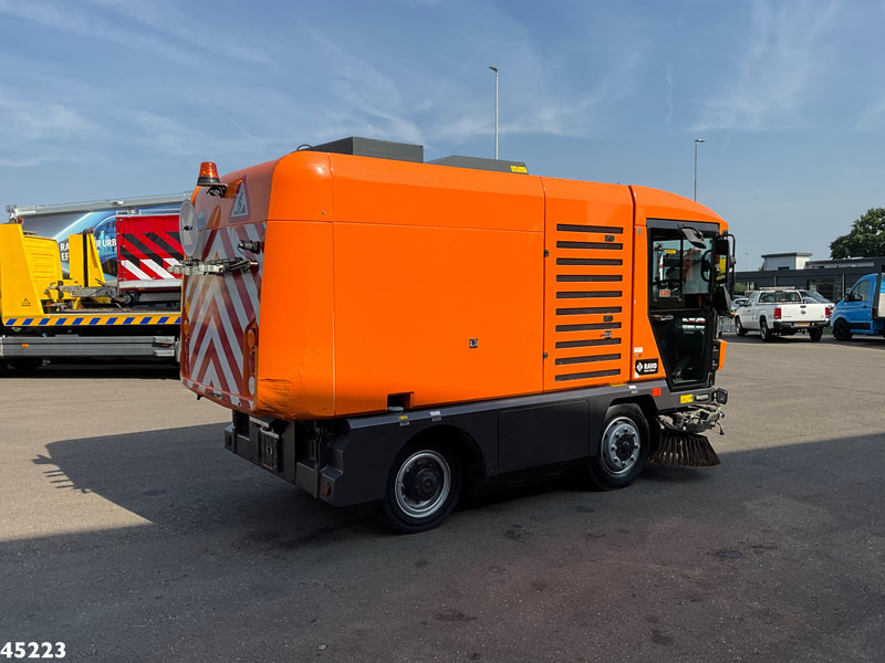 Ravo 540 Euro 6 - Utcaseprő gép: 5 kép. Ravo 540 Euro 6 - Utcaseprő gép: 5 kép.