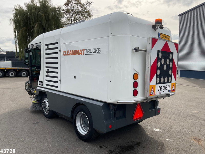 Ravo 540 STH Euro 6 with 3-rd brush - Utcaseprő gép: 5 kép. Ravo 540 STH Euro 6 with 3-rd brush - Utcaseprő gép: 5 kép.