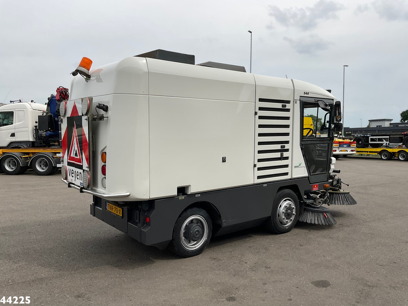 Ravo 540 with 3-rd brush - Utcaseprő gép: 4 kép. Ravo 540 with 3-rd brush - Utcaseprő gép: 4 kép.