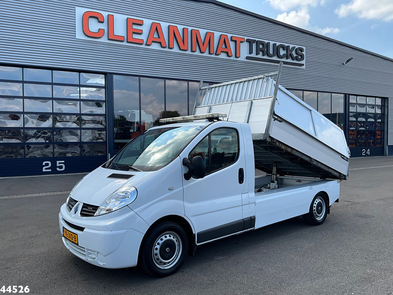 Renault Trafic 2.0 dCi Veeg-vuil kipper - Szemetesautó: 1 kép. Renault Trafic 2.0 dCi Veeg-vuil kipper - Szemetesautó: 1 kép.