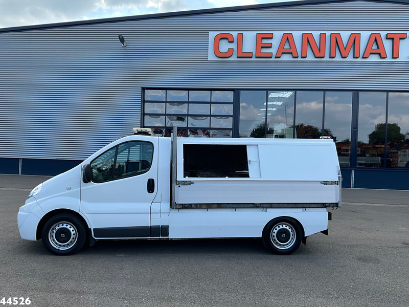 Renault Trafic 2.0 dCi Veeg-vuil kipper - Szemetesautó: 3 kép. Renault Trafic 2.0 dCi Veeg-vuil kipper - Szemetesautó: 3 kép.