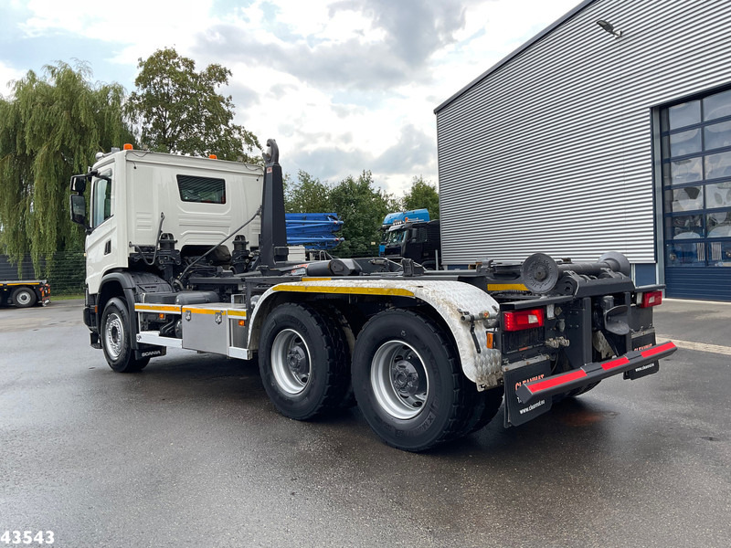 Scania G 450 6x4 AJK 20 Ton haakarmsysteem - Horgos rakodó teherautó: 5 kép. Scania G 450 6x4 AJK 20 Ton haakarmsysteem - Horgos rakodó teherautó: 5 kép.